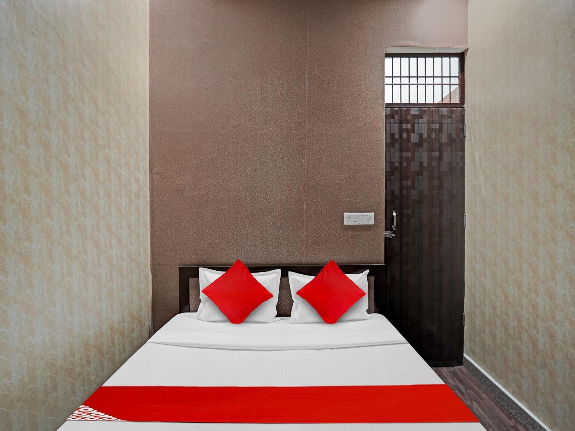 Hotel O Oreo Grand Meerut Exterior photo
